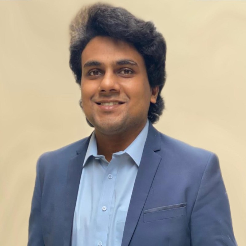 Karthik Kalluri